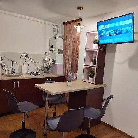 Apartamento Garsoniera Dania&Petru 1 Tîrgu Ocna Exterior foto